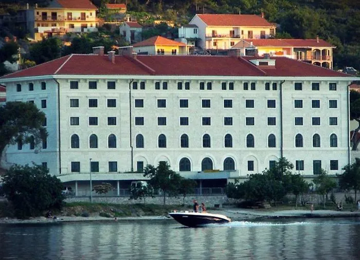 Apartman Karlo Antonio Trogir